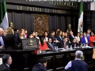 Macaniza Chaira a Opositores
